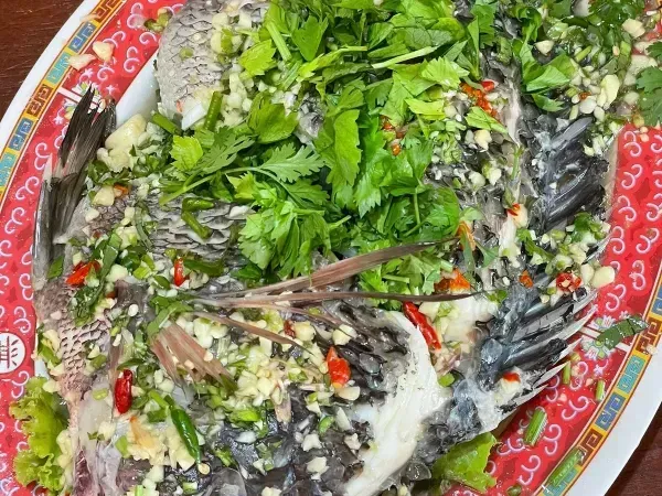 ปลาเก๋านึ่งมะนาว