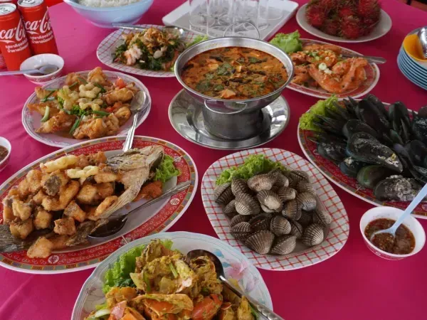 เซ็ตอาหารทะเลมื้อเย็น